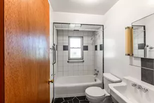 27 Pleasant Ave, Highwood, IL 60040 - Photo 15
