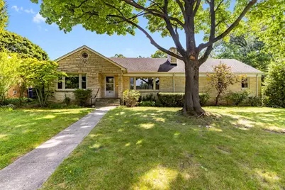 27 Pleasant Avenue, Highwood, IL 60040 - Photo 1