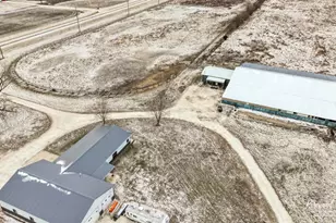 6255 W State Route 17 Rd, Kankakee, IL 60901 - Photo 27