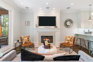 722 W Aldine Ave, Chicago, IL 60657 - Photo 3