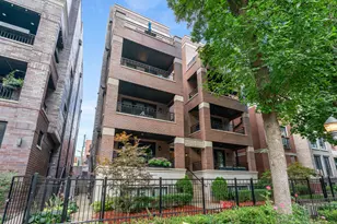 722 W Aldine Ave, Chicago, IL 60657 - Photo 1