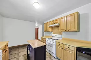 1740 Joanna Ave, Zion, IL 60099 - Photo 9