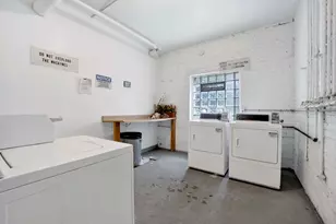 1239 W Greenleaf Ave, Chicago, IL 60626 - Photo 15