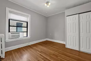 1239 W Greenleaf Ave, Chicago, IL 60626 - Photo 9