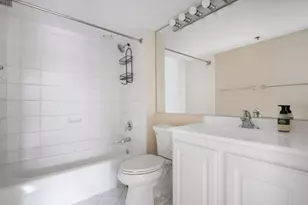 345 N Lasalle Blvd, Chicago, IL 60610 - Photo 9