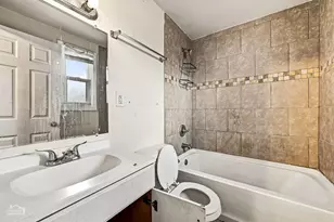 11635 S Laflin St, Chicago, IL 60643 - Photo 9