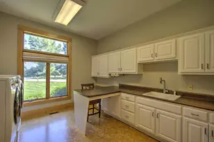 4180 S Lake Ct, Decatur, IL 62521 - Photo 25
