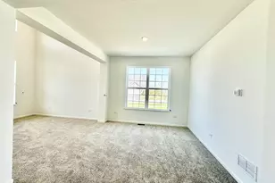 702 W Pt Wy, Oswego, IL 60543 - Photo 7