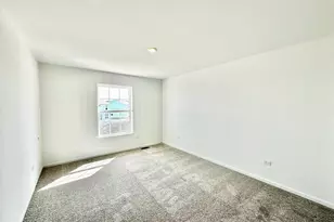 702 W Pt Wy, Oswego, IL 60543 - Photo 27