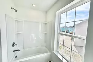 702 W Pt Wy, Oswego, IL 60543 - Photo 21