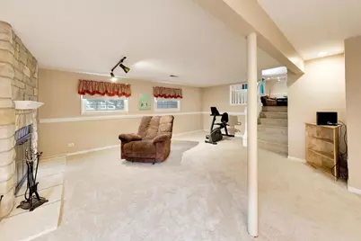 2805 Kincaid Drive, Woodridge, IL 60517 - Photo 23