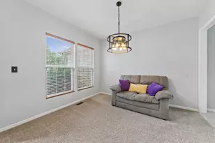3109 Erika Ln, Carpentersville, IL 60110 - Photo 3