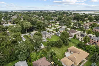2158 Elmira Avenue, Des Plaines, IL 60018 - Photo 31