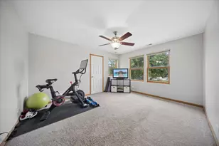 2158 Elmira Ave, Des Plaines, IL 60018 - Photo 15