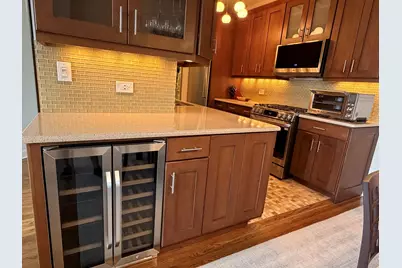 550 W Surf Street #512, Chicago, IL 60657 - Photo 9