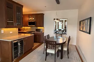 550 W Surf St, Chicago, IL 60657 - Photo 7