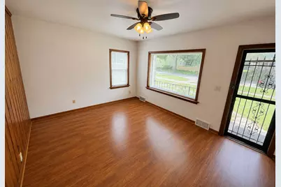 717 N May Street, Aurora, IL 60506 - Photo 3