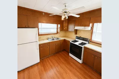 717 N May Street, Aurora, IL 60506 - Photo 5