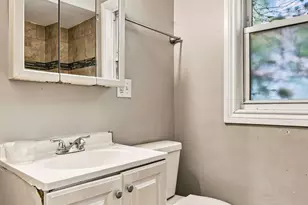 610 E 87th Pl, Chicago, IL 60619 - Photo 7