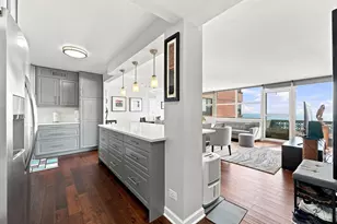 6301 N Sheridan Rd, Chicago, IL 60660 - Photo 17