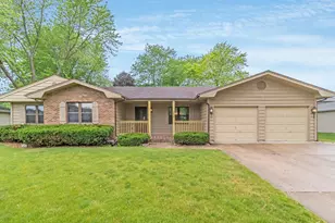523 Carla Dr, Shorewood, IL 60404 - Photo 1