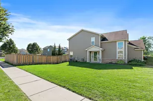 101 Boathouse Rd, Pingree Grove, IL 60140 - Photo 5