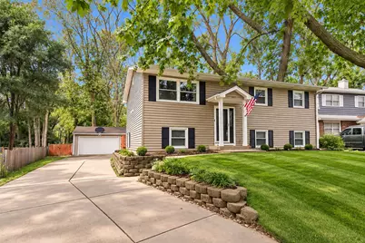 1011 Washington Avenue, Wauconda, IL 60084 - Photo 1