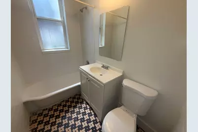 2000 W Jarvis Avenue #G, Chicago, IL 60645 - Photo 13