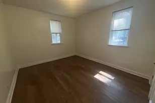 2000 W Jarvis Ave, Chicago, IL 60645 - Photo 11