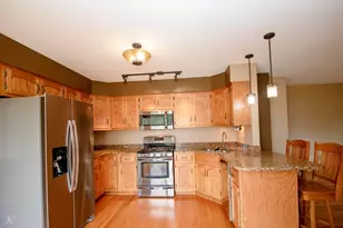 16101 Rosebud Pl, Orland Hills, IL 60487 - Photo 9
