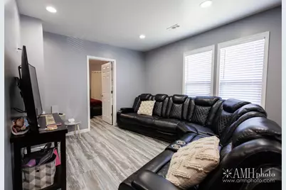 327 E Indiana Street, Momence, IL 60954 - Photo 21