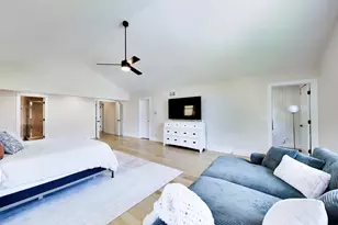 101 N Clay St, Hinsdale, IL 60521 - Photo 19