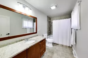 101 N Clay St, Hinsdale, IL 60521 - Photo 15
