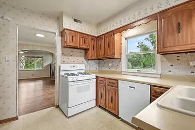 550 S Oakland Avenue, Villa Park, IL 60181 - Photo 11