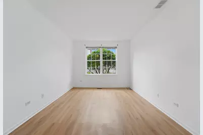 3133 Falling Waters Lane, Lindenhurst, IL 60046 - Photo 17