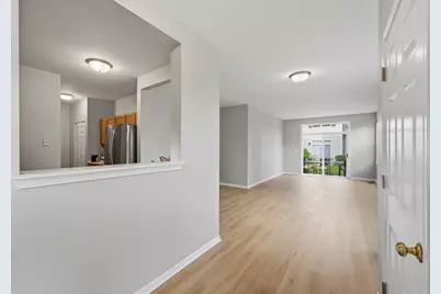 3133 Falling Waters Lane, Lindenhurst, IL 60046 - Photo 5