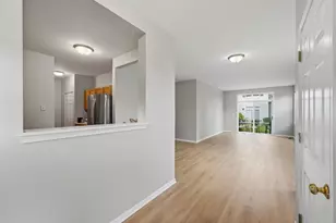 3133 Falling Waters Ln, Lindenhurst, IL 60046 - Photo 5