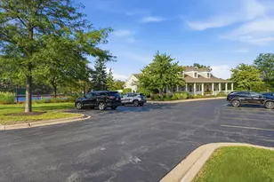 3133 Falling Waters Ln, Lindenhurst, IL 60046 - Photo 33