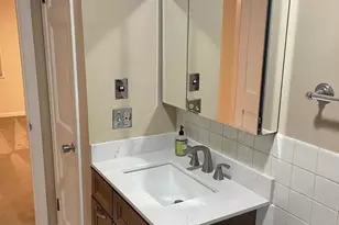 818 N Dearborn St, Chicago, IL 60610 - Photo 11