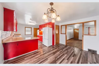2135 Hawthorne Lane, Waukegan, IL 60087 - Photo 11
