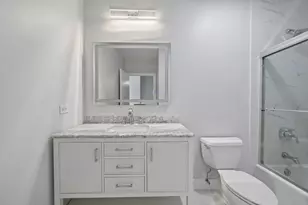 450 Village Center Dr, Burr Ridge, IL 60527 - Photo 11