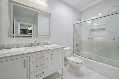 450 Village Center Drive #302, Burr Ridge, IL 60527 - Photo 7