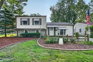 124 Fairlane Dr, Joliet, IL 60435 - Photo 1