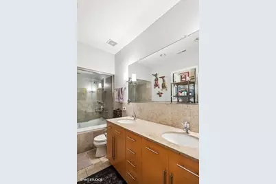 857 W Roscoe Street #2, Chicago, IL 60657 - Photo 21