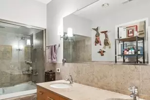 857 W Roscoe St, Chicago, IL 60657 - Photo 21