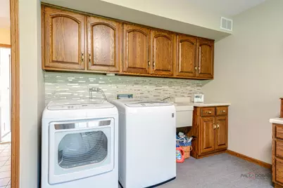 7110 Marsh Drive, Lakewood, IL 60014 - Photo 29