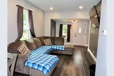 714 S Joliet Street, Joliet, IL 60436 - Photo 3