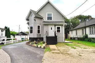 714 S Joliet St, Joliet, IL 60436 - Photo 1