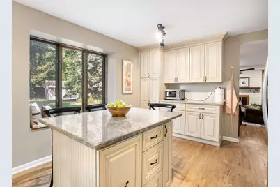 [Address not provided], Downers Grove, IL 60515 - Photo 13