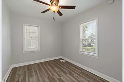 2809 Commercial Avenue, South Chicago Heights, IL 60411 - Photo 11